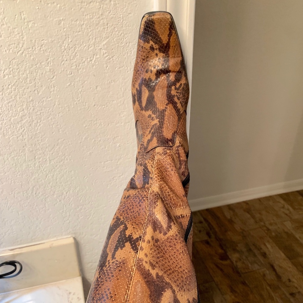 Ladies snakeskin boots!
